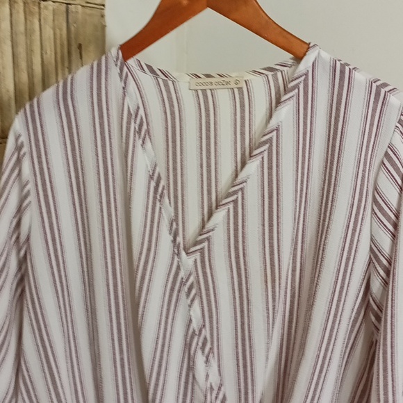 cocos closet striped twisted front blouse - Picture 4 of 6